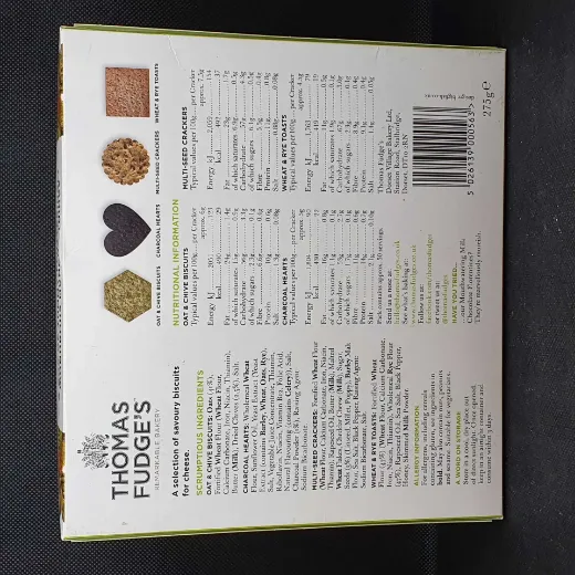 Thomas Fudge's biscuits for cheese