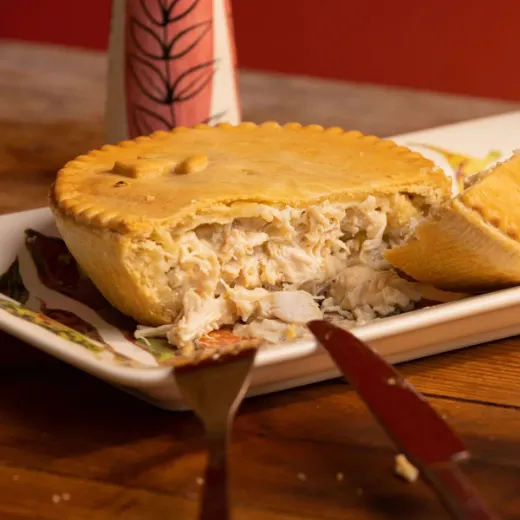 Large Chicken & Mushroom Pie